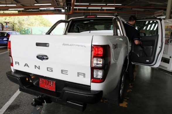 ชื่อ:  2012-Ford-Ranger-588x391.jpg
ครั้ง: 18671
ขนาด:  59.0 กิโลไบต์