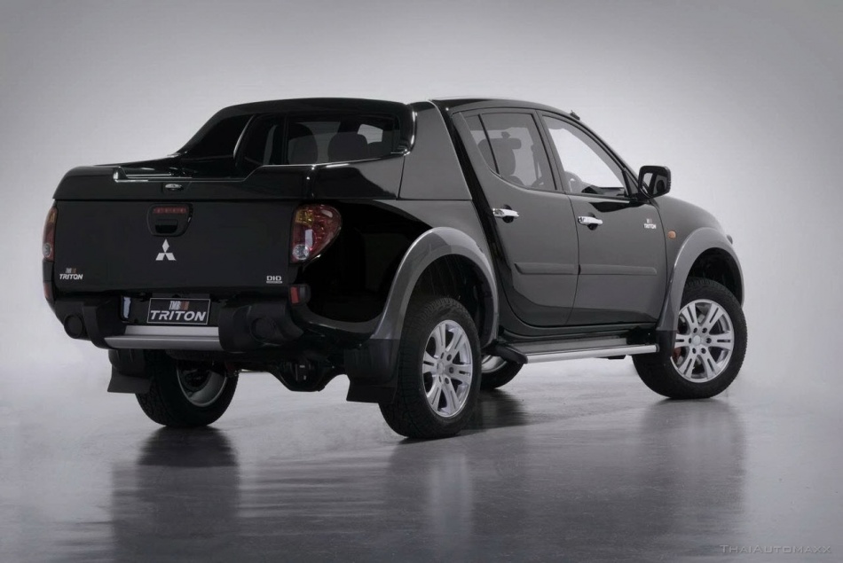 ชื่อ:  538_mitsubishi-triton-tmr-2.jpg
ครั้ง: 2097
ขนาด:  127.2 กิโลไบต์