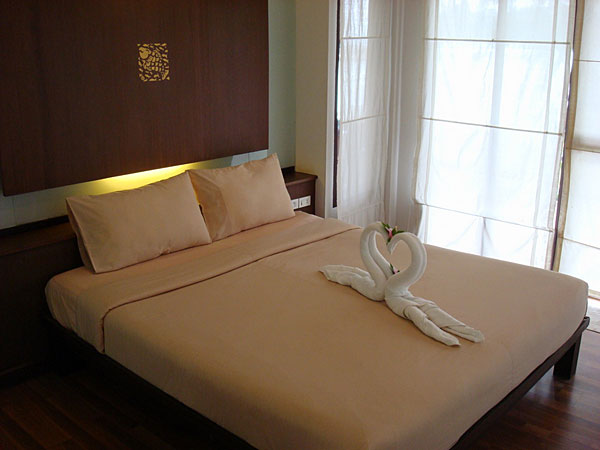 ชื่อ:  baan-yong-yuth-buri-singlebed.jpg
ครั้ง: 190
ขนาด:  40.0 กิโลไบต์