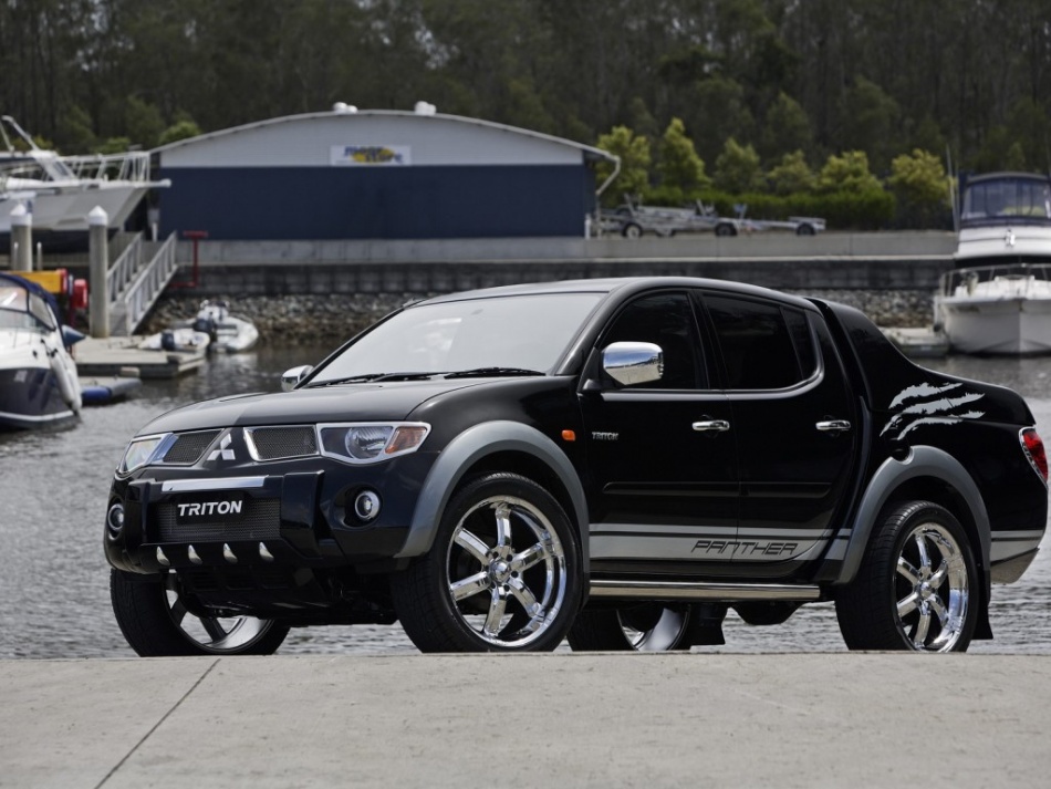 ชื่อ:  mitsubishi-triton-panther-02.jpg
ครั้ง: 1898
ขนาด:  193.4 กิโลไบต์