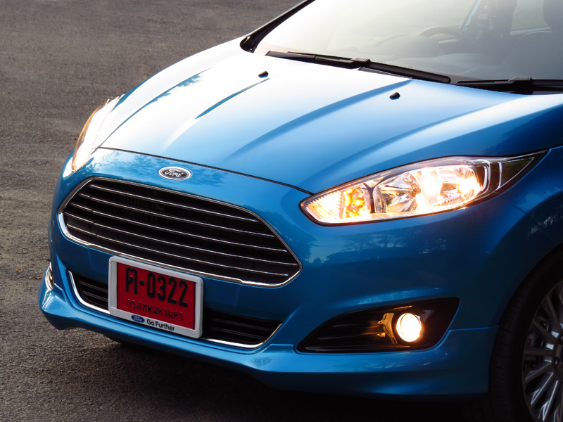 ชื่อ:  2013_11_11_Ford_Fiesta_EcoBoost_01.jpg
ครั้ง: 680
ขนาด:  167.3 กิโลไบต์